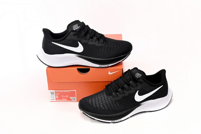  Nike AIR ZOOM PEGASUS 37 Black And White