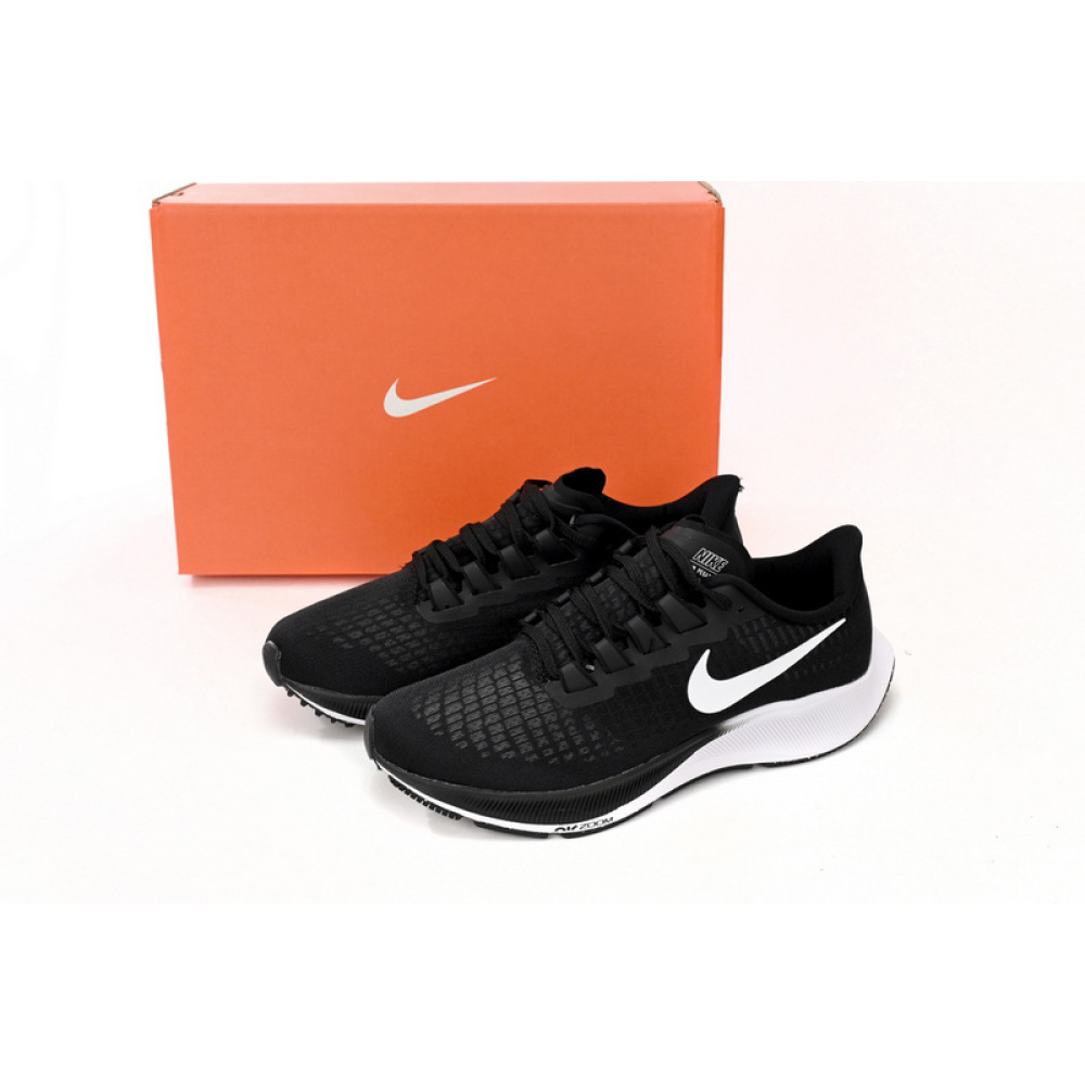  Nike AIR ZOOM PEGASUS 37 Black And White