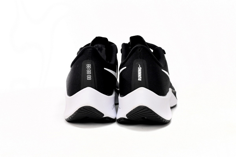  Nike AIR ZOOM PEGASUS 37 Black And White