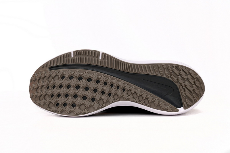 Nike Air Winflo 9 Black And White Brown