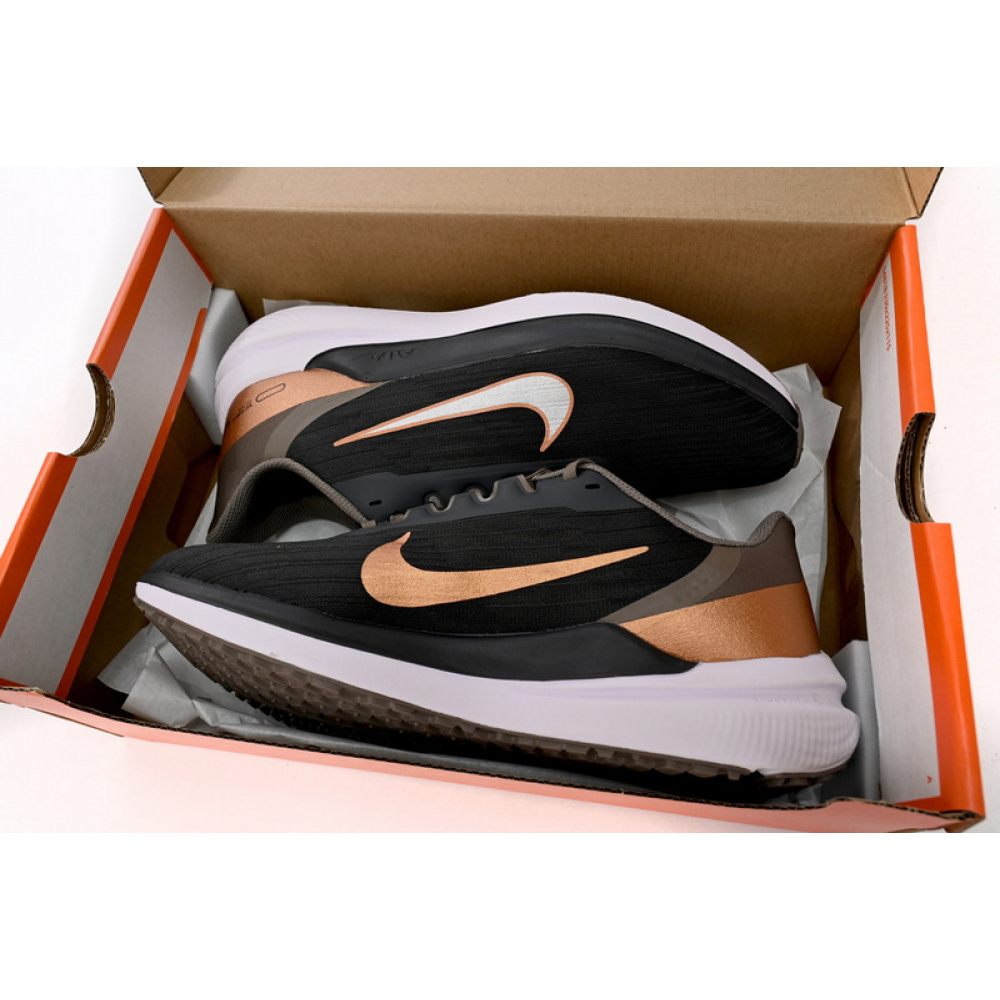Nike Air Winflo 9 Black And White Brown