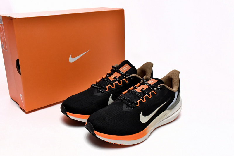 Nike Air Winflo 9 Black Coconut Milk