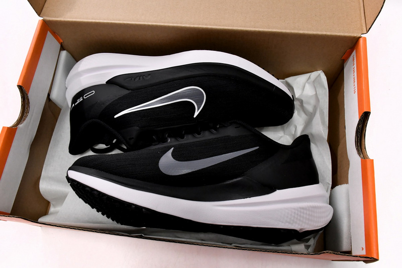 Nike Air Winflo 9 Black Dark Smoke Grey