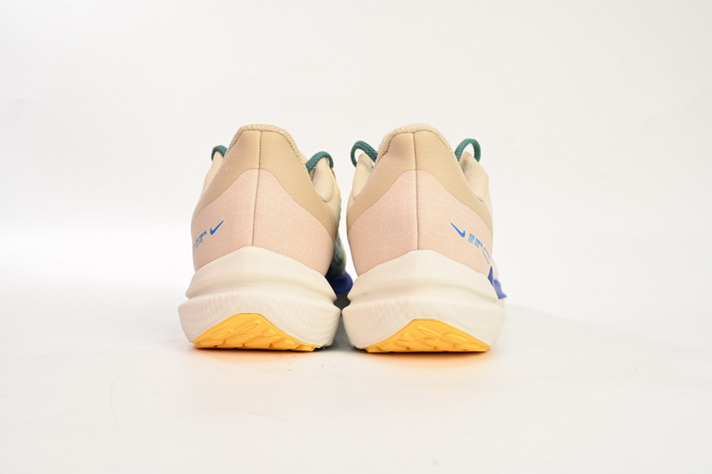 Nike Air Winflo 9 White Green Blue