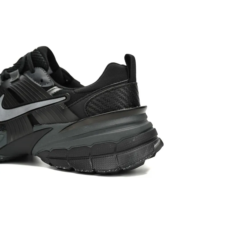 Nike V2K Runtekk 3XL Black