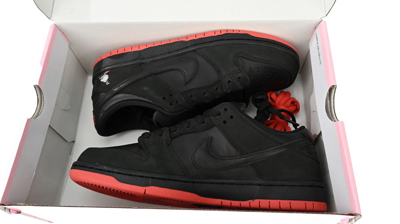 GB Nike Dunk SB Low “Pigeon”