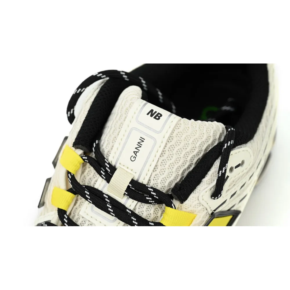 New Balance 1906R White and yellow RGG