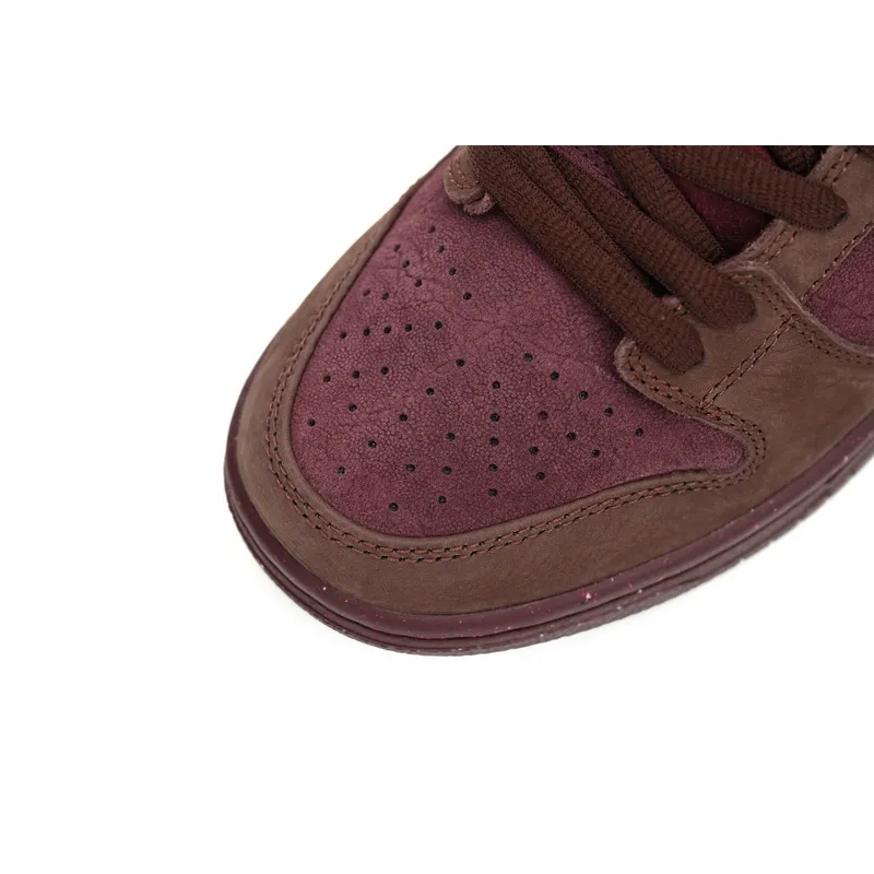 SX Nike SB Dunk Low Premium “Valentine’s Day”-red