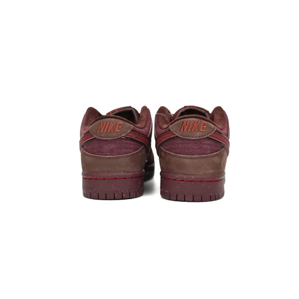 SX Nike SB Dunk Low Premium “Valentine’s Day”-red