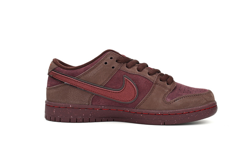 SX Nike SB Dunk Low Premium “Valentine’s Day”-red