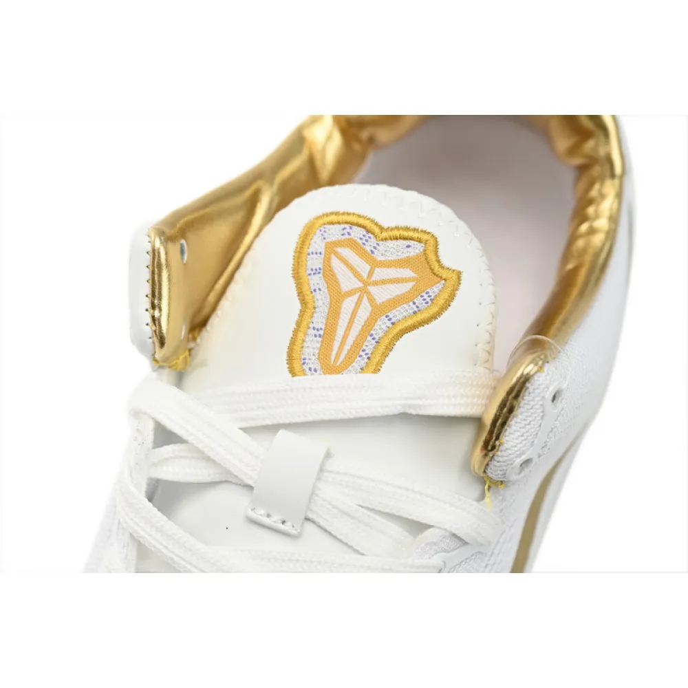 Nike Kobe 8 Protro "METALLIC GOLD"