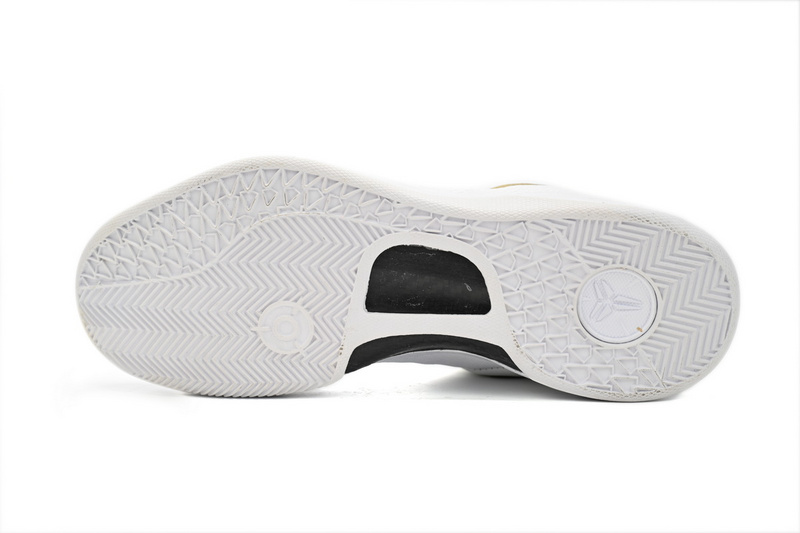 Nike Kobe 8 Protro "METALLIC GOLD"