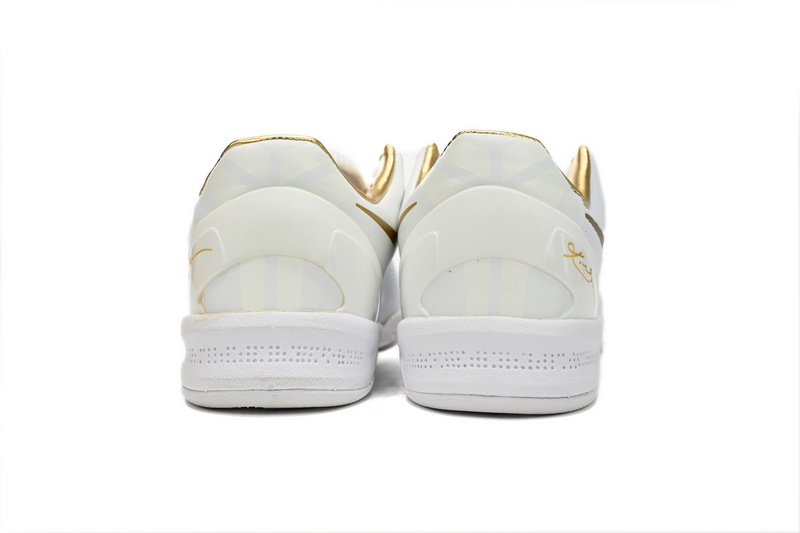 Nike Kobe 8 Protro "METALLIC GOLD"