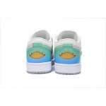 XH Nike Wmns Air Jordan 1 Low SE “Emerald Rise”