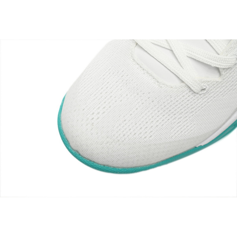 Nike Kobe 8 "Radiant Emerald"