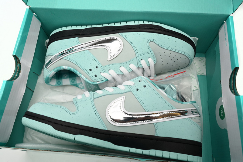 SX CONCEPTS × Nike Dunk SB Low Tiffany Lobster