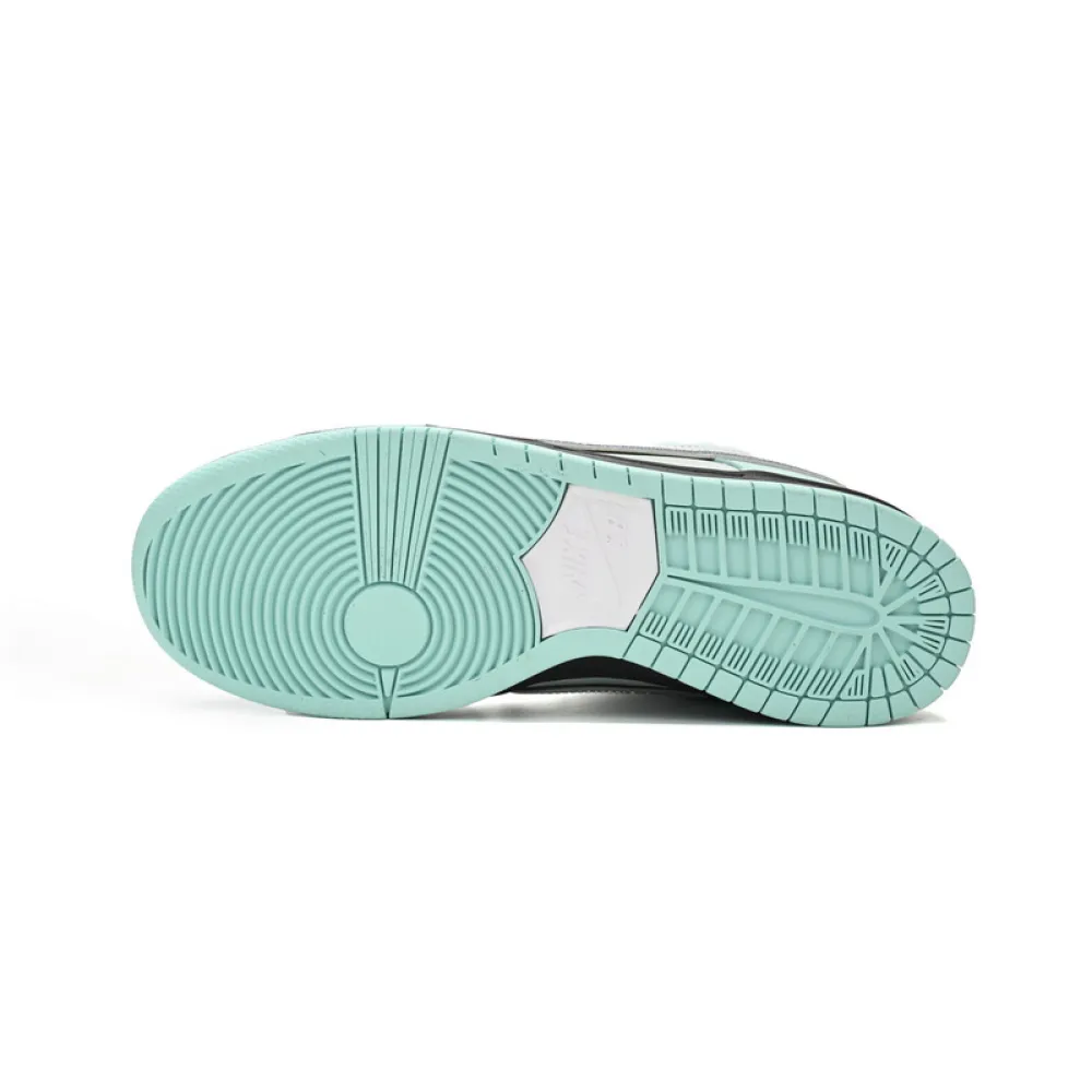 SX CONCEPTS × Nike Dunk SB Low Tiffany Lobster