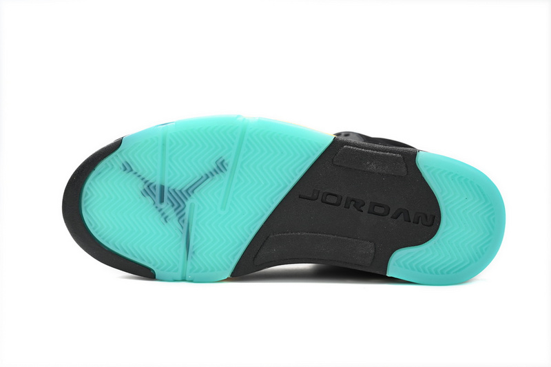 Q4 Air Jordan 5 "Noir/Aquatone/Taxe"
