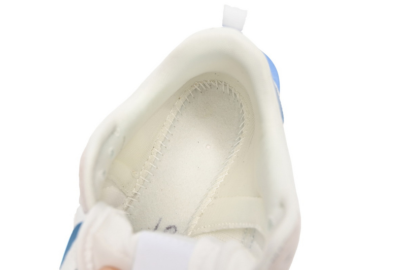 Sacai x Nike VaporWaffle Sesame and Beige Haze Blue