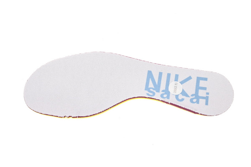 Sacai x Nike VaporWaffle Sesame and Beige Haze Blue