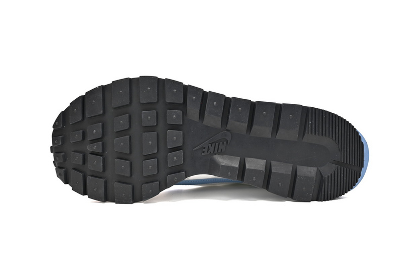 Sacai x Nike VaporWaffle Sesame and Beige Haze Blue