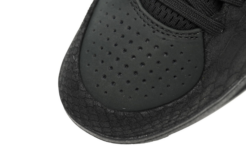 Nike Kobe 4 Protro “Black Mamba”