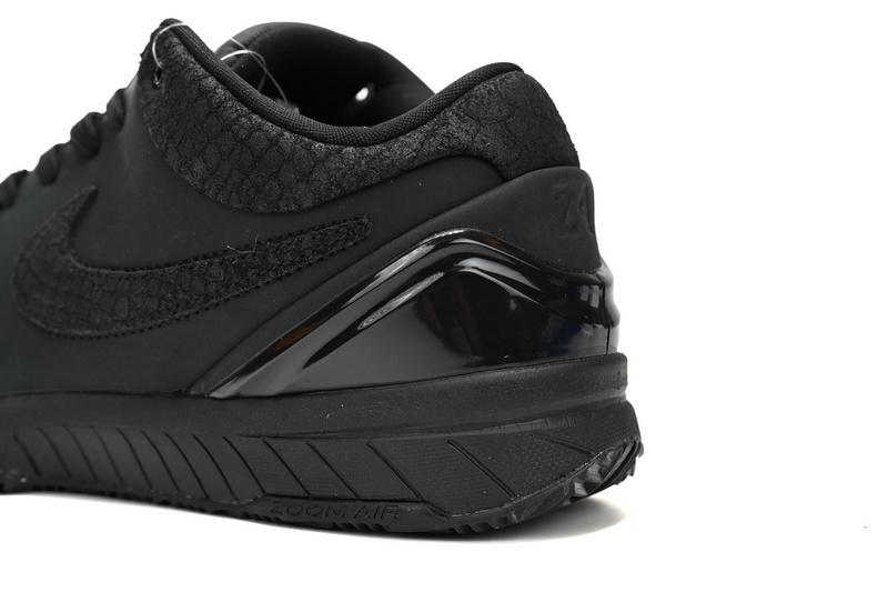 Nike Kobe 4 Protro “Black Mamba”