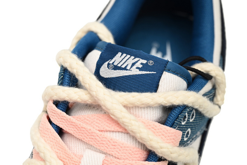 Nike Dunk Low Neon Obsidian