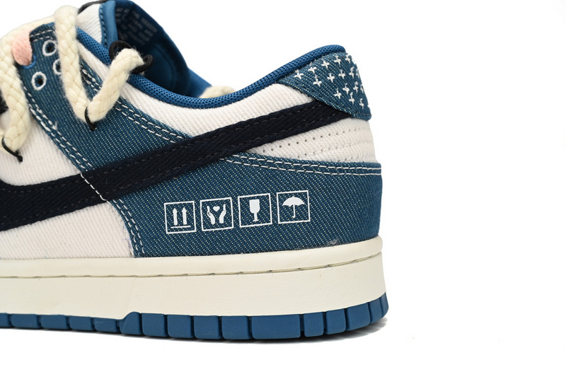 Nike Dunk Low Neon Obsidian