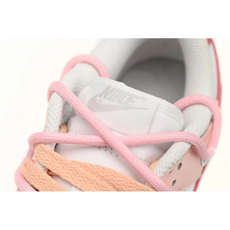 Nike Dunk Low Neon Foundation Make-up Hug Bear