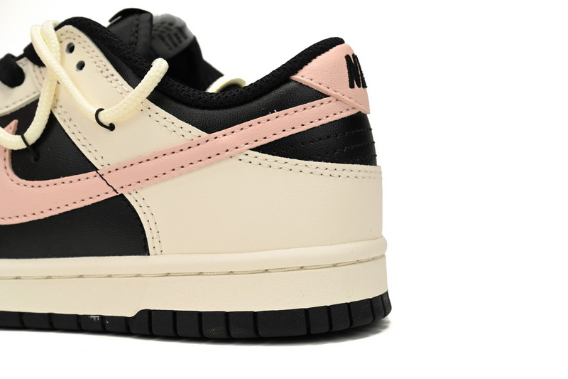 Nike Dunk Low Smoked Roses