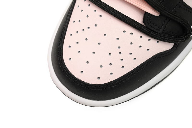 Nike Dunk Low Tokyo Raspberry