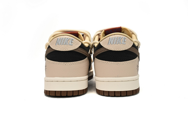 Nike Dunk Low Hiking in the mountains and wilderness