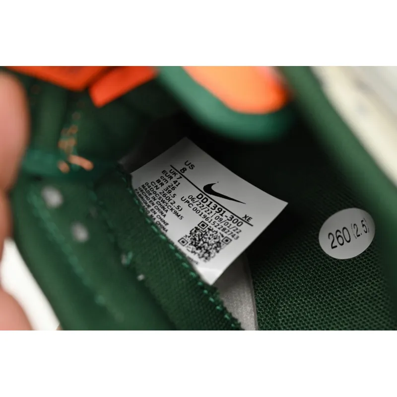 Nike Dunk Low Interstellar Orange Green