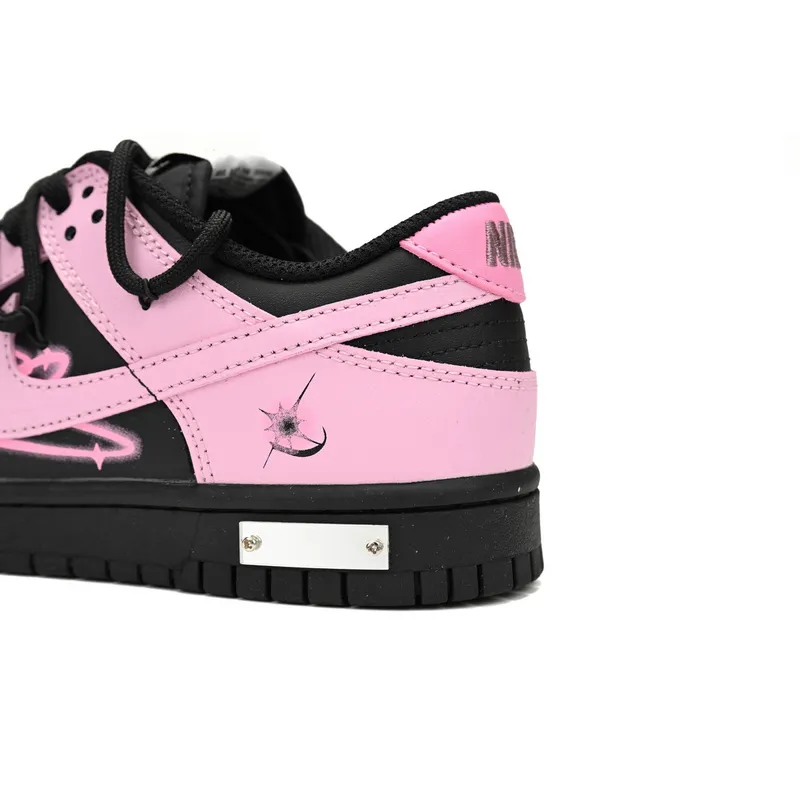 Nike Dunk Low Neon Interstellar