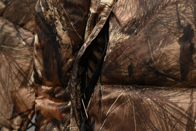 TheNorthFace Splicing White And Maple Leaf