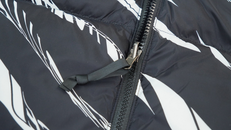TheNorthFace Splicing White And Black Zebra