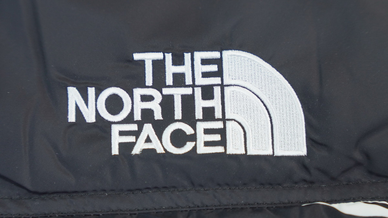 TheNorthFace Splicing White And Black Zebra
