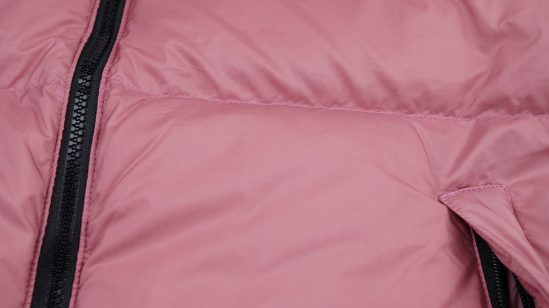 TheNorthFace Splicing White And Lotus Root Starch