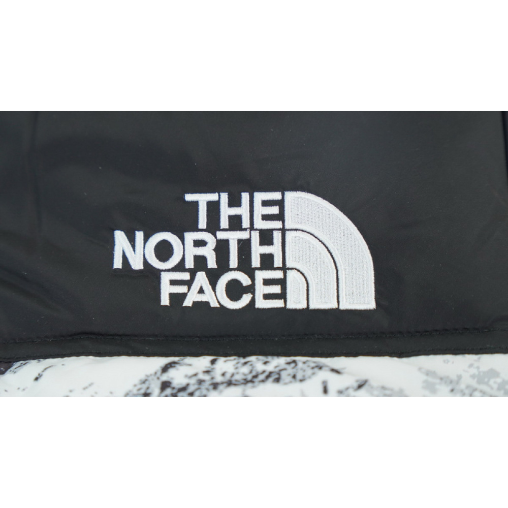 TheNorthFace Splicing White And Snow Mountain