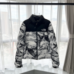 TheNorthFace Splicing White And Snow Mountain