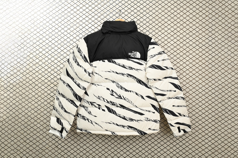 TheNorthFace Splicing White And White Zebra