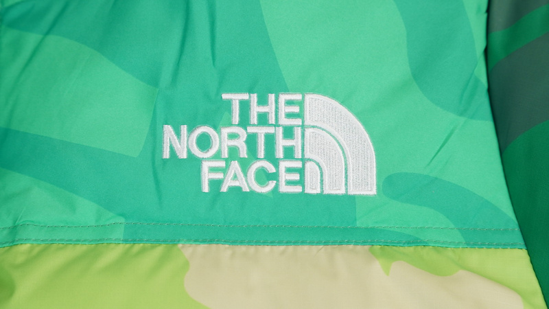 TheNorthFace Splicing White And XX Green