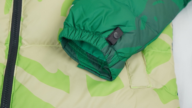 TheNorthFace Splicing White And XX Green