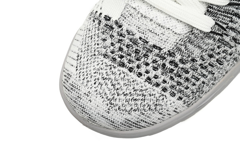 Kobe 9 Elite Low “Beethoven”