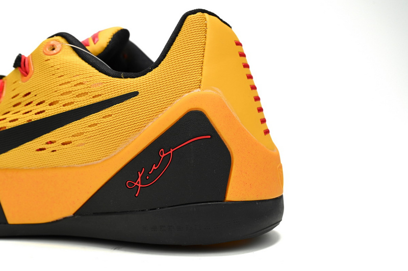 Kobe 9 Em 'Bruce Lee'