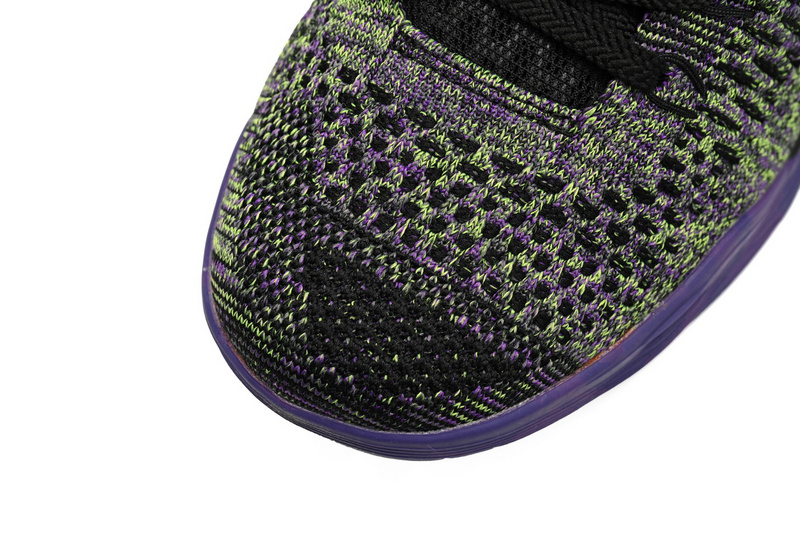 Nike Kobe 9 Low Mamba Moment