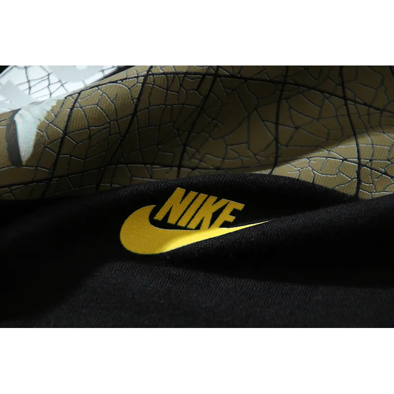 Nike-J889536