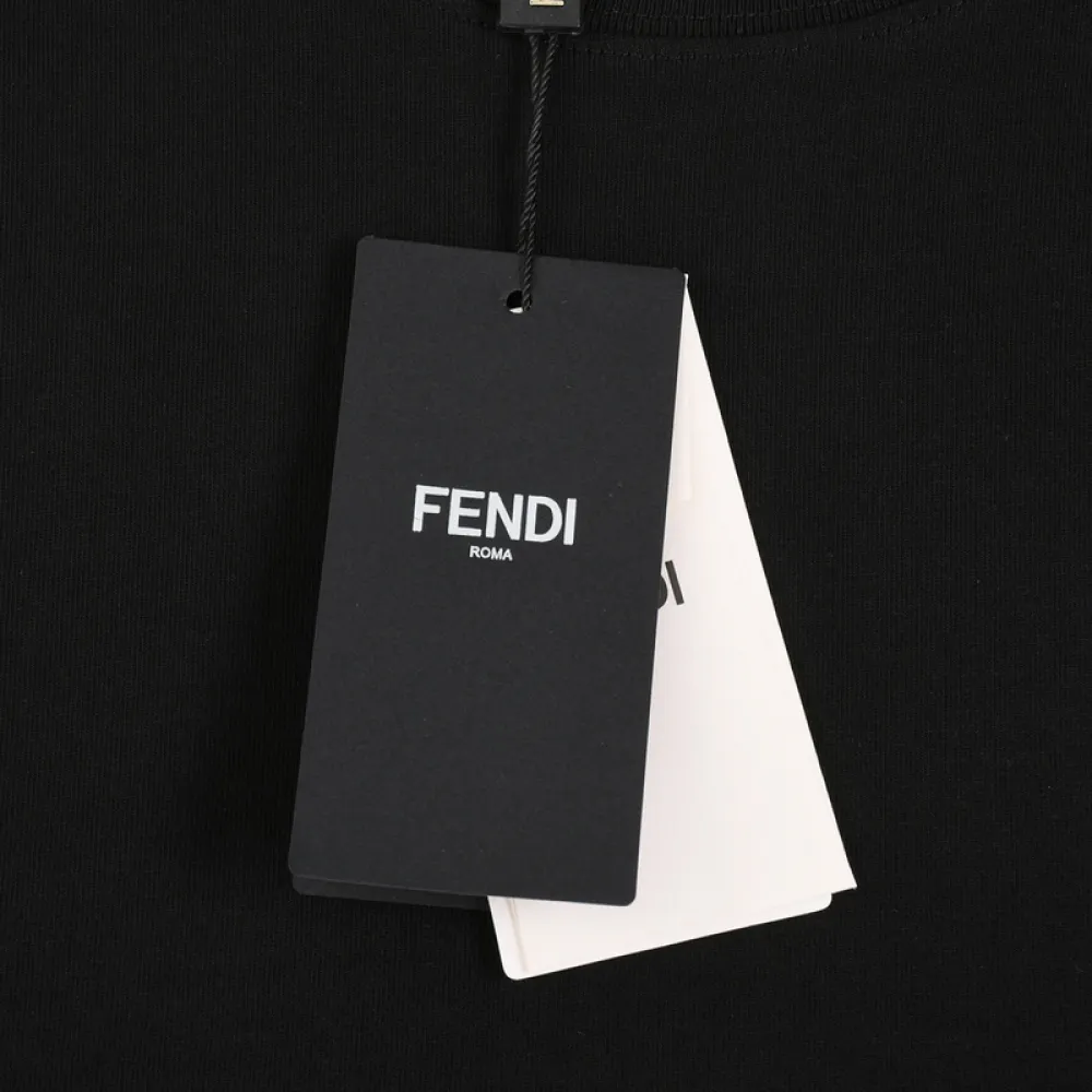 Fendi T-Shirt 6