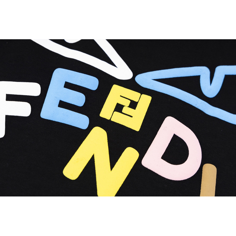 Fendi T-Shirt 1